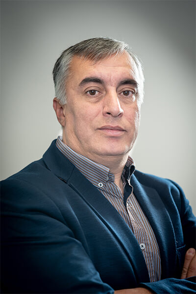 Andrés  López